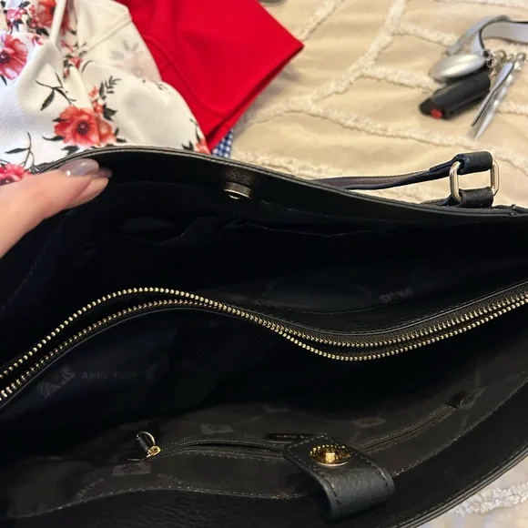 Anne Klein Black Tote with Bow Accent. 16W x 11H - Picture 3 of 3